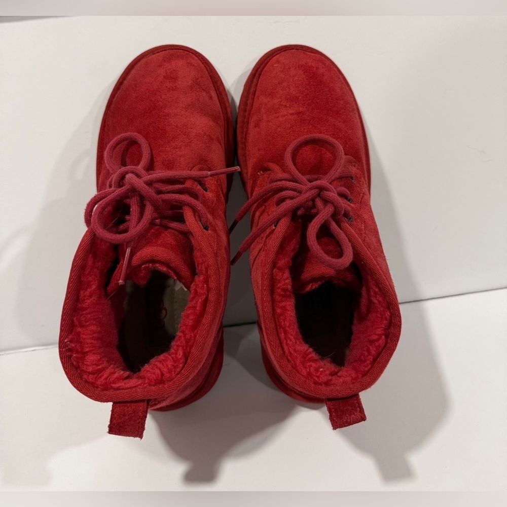 UGG Neumel Boots Red Suede Shearling Lined Chukka Men’s 8 Women’s 9.5 - Picture 13 of 16